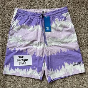 ADVENTURE CHAMELEON ARCHIVE PRINTED WOVEN ALL OVER PRINT SHORTS SMALL WHITE NEW